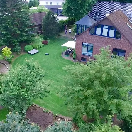 Mit Stellplatz Mitten Im Gruenen By Interhome