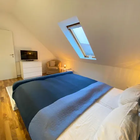 Mit Stellplatz Mitten Im Gruenen By Interhome Appartement Kiel