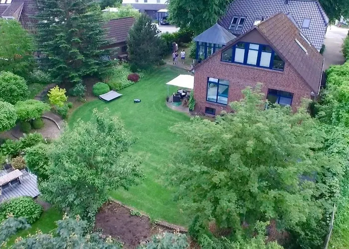 Mit Stellplatz Mitten Im Gruenen By Interhome