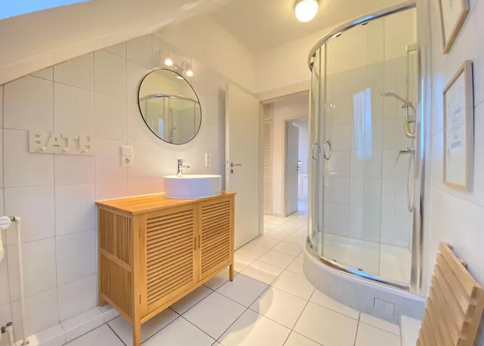 Lägenhet Mit Stellplatz Mitten Im Gruenen By Interhome Kiel